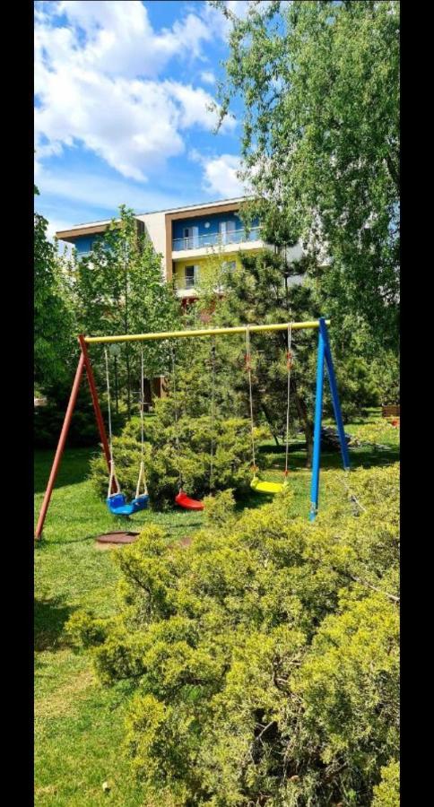 Relaxing Bucharest Airport Residences & Therme-Self Check-In Otopeni Exterior foto